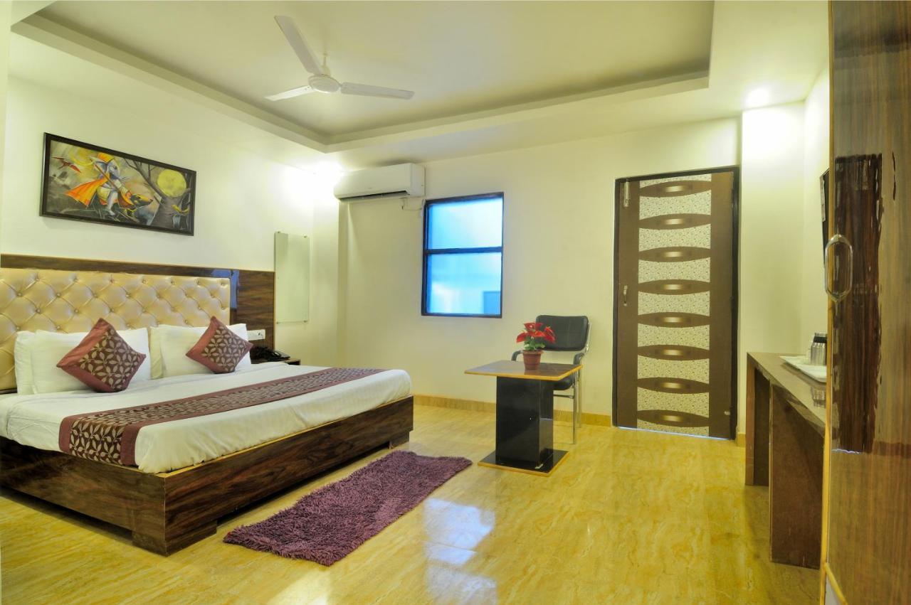 Hotel Noida Delight Exterior photo